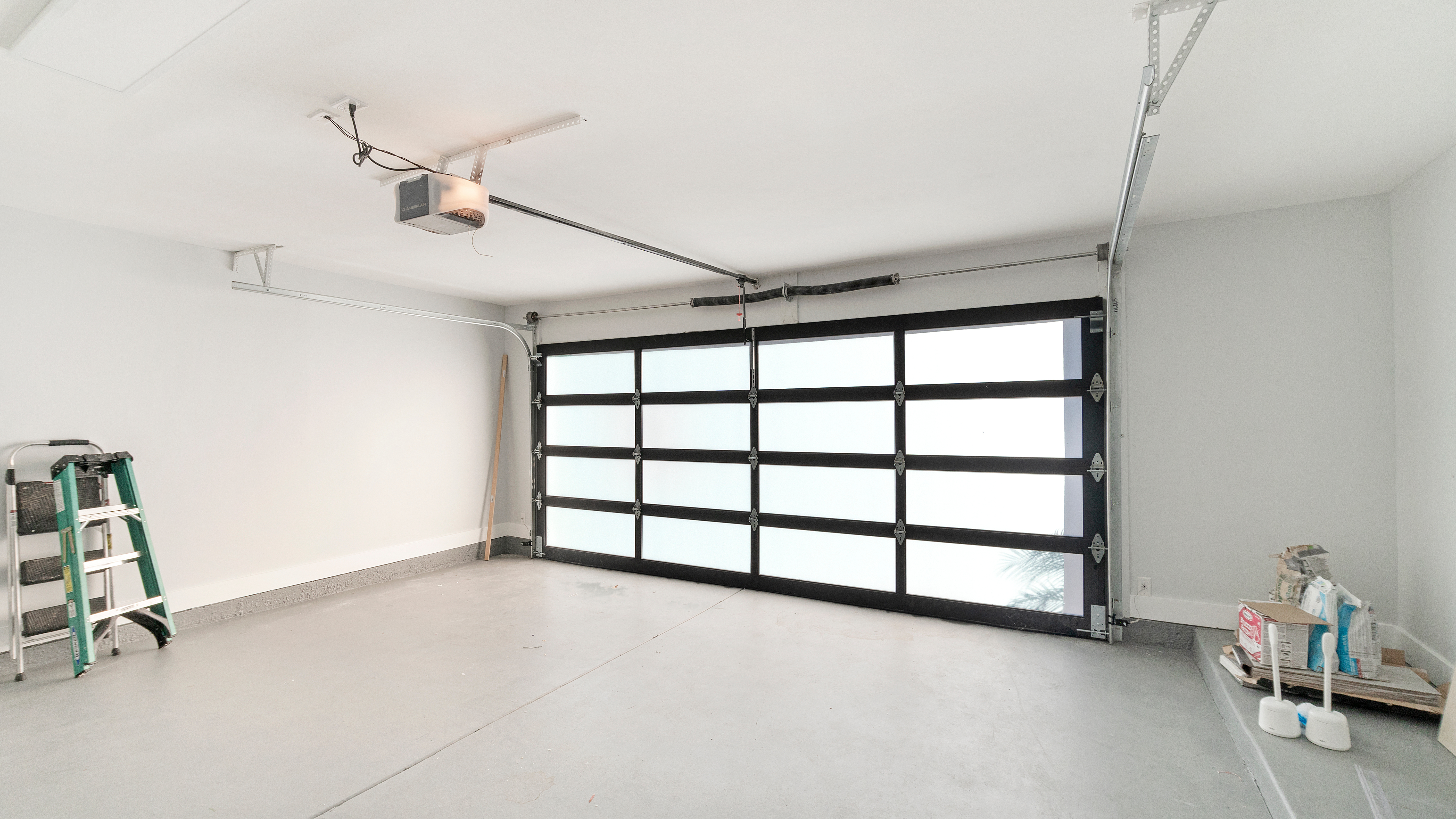 Clean and durable garage floor epoxy